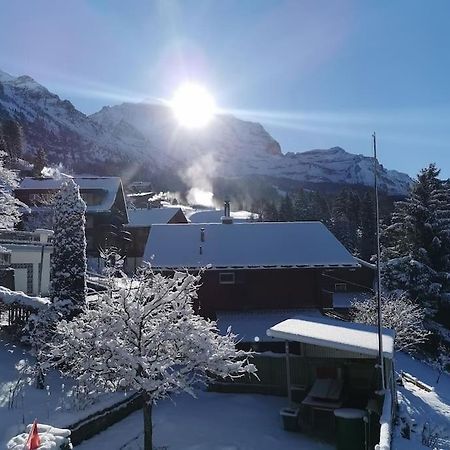 Apartment Chalet Im Sunnigen Usblick Wengen Luaran gambar